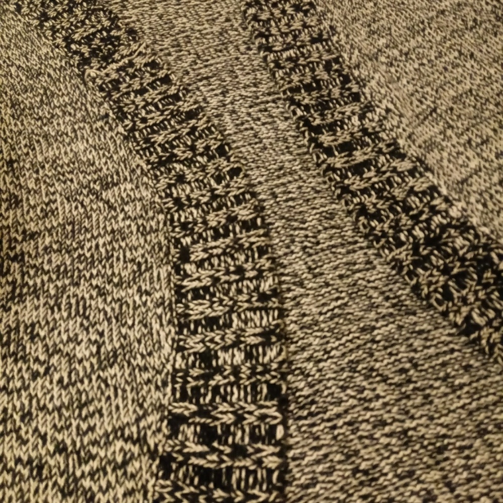 Cardigan - Picture 2 of 4
